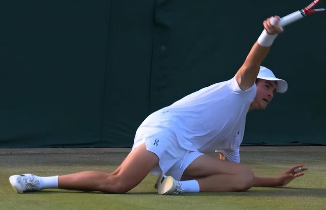 伊萨克的离 伊萨克的离