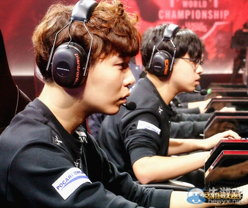 库里表现稳 库里表现稳