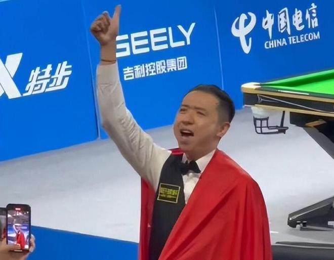 成为众人心